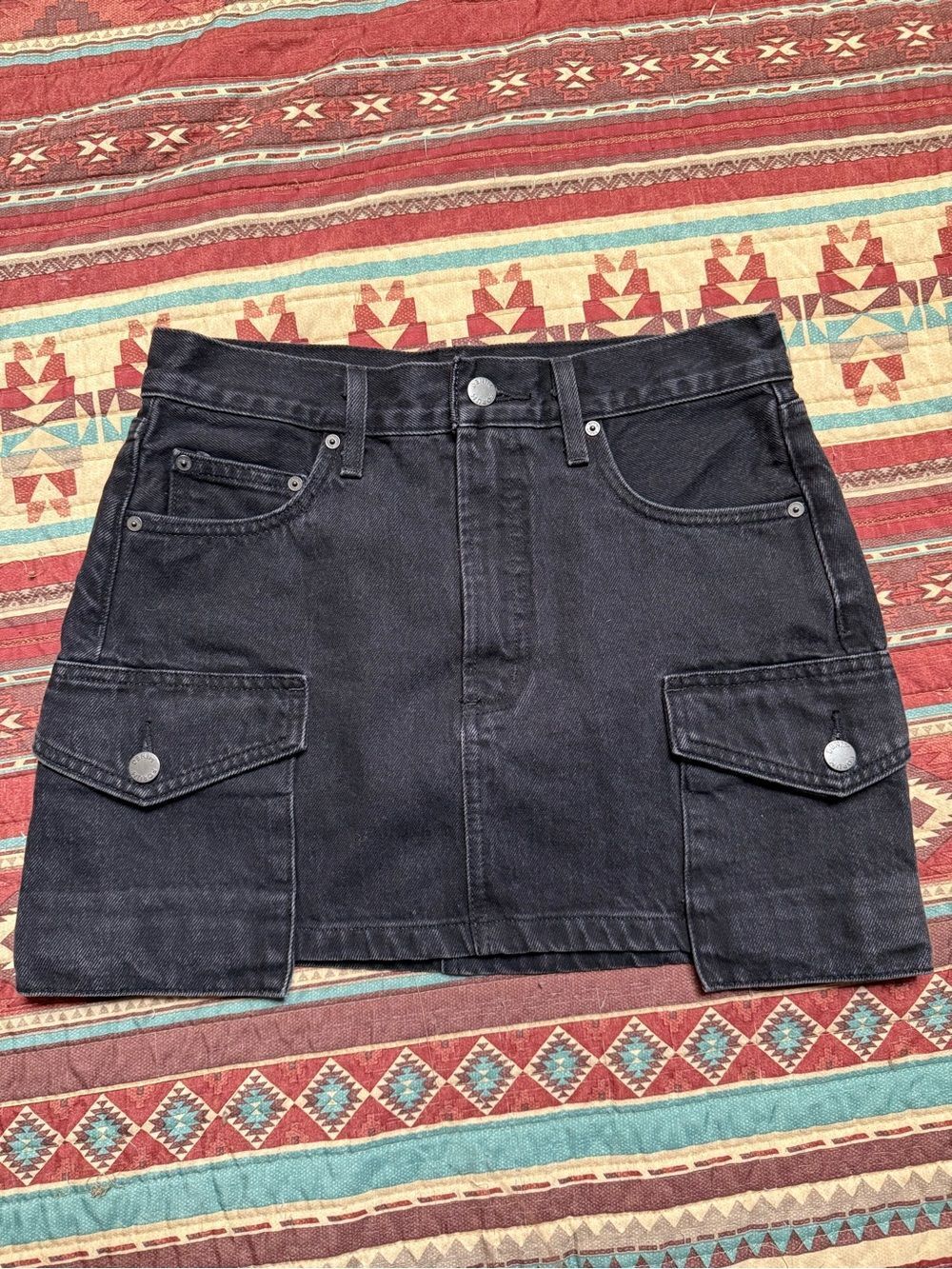 Denim Forum 90s mid rise cargo mini skirt size 25